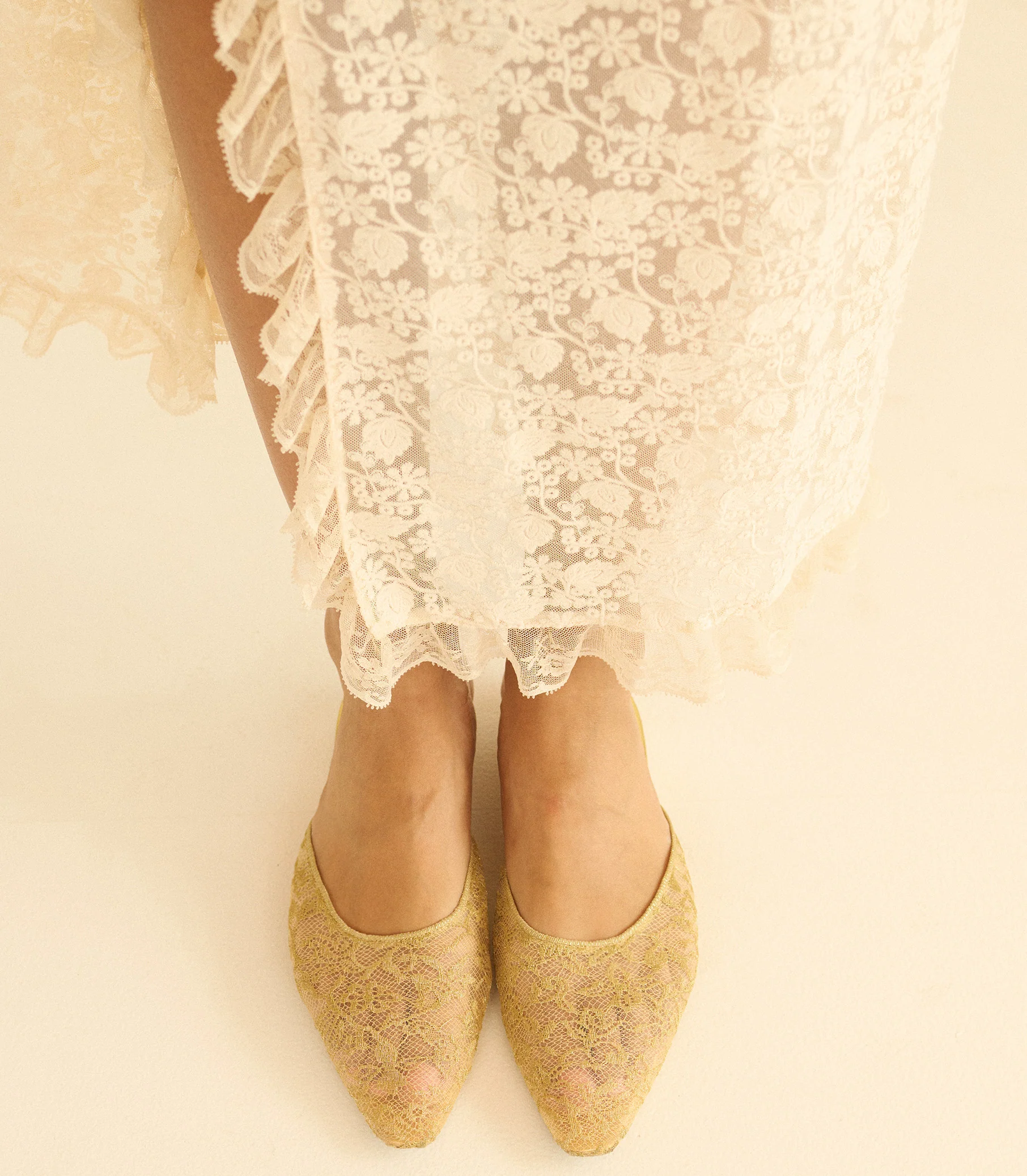 ADAIR SLIDE -- GOLD LACE - Image 2