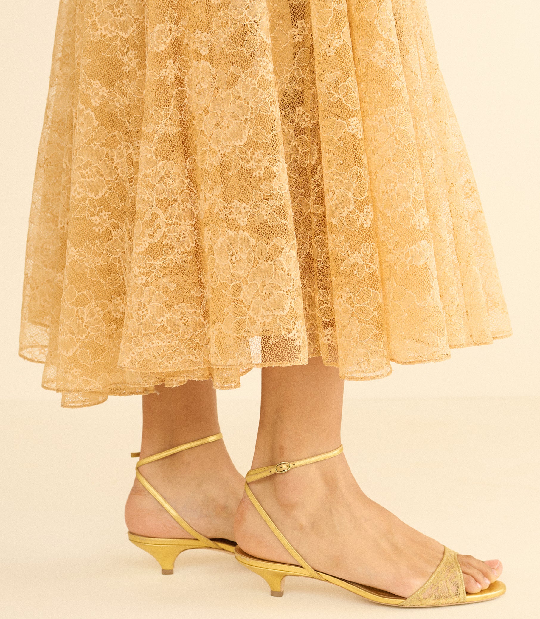 AMRA HEEL -- GOLD LACE - Image 3