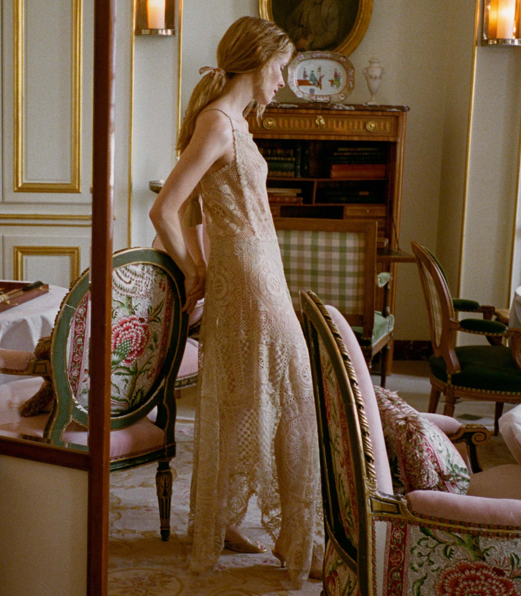 HANDKERCHIEF ANNIVERSARY DRESS -- PAILLE - Image 4