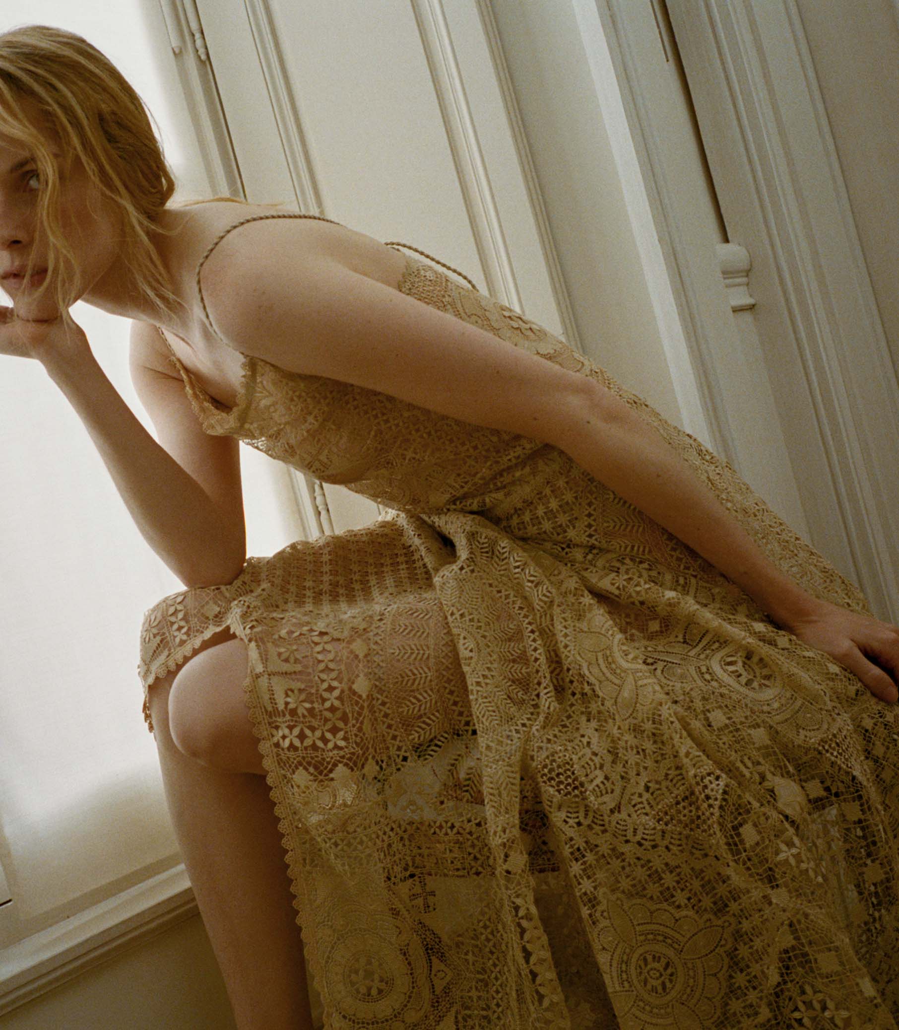 HANDKERCHIEF ANNIVERSARY DRESS -- PAILLE - Image 5