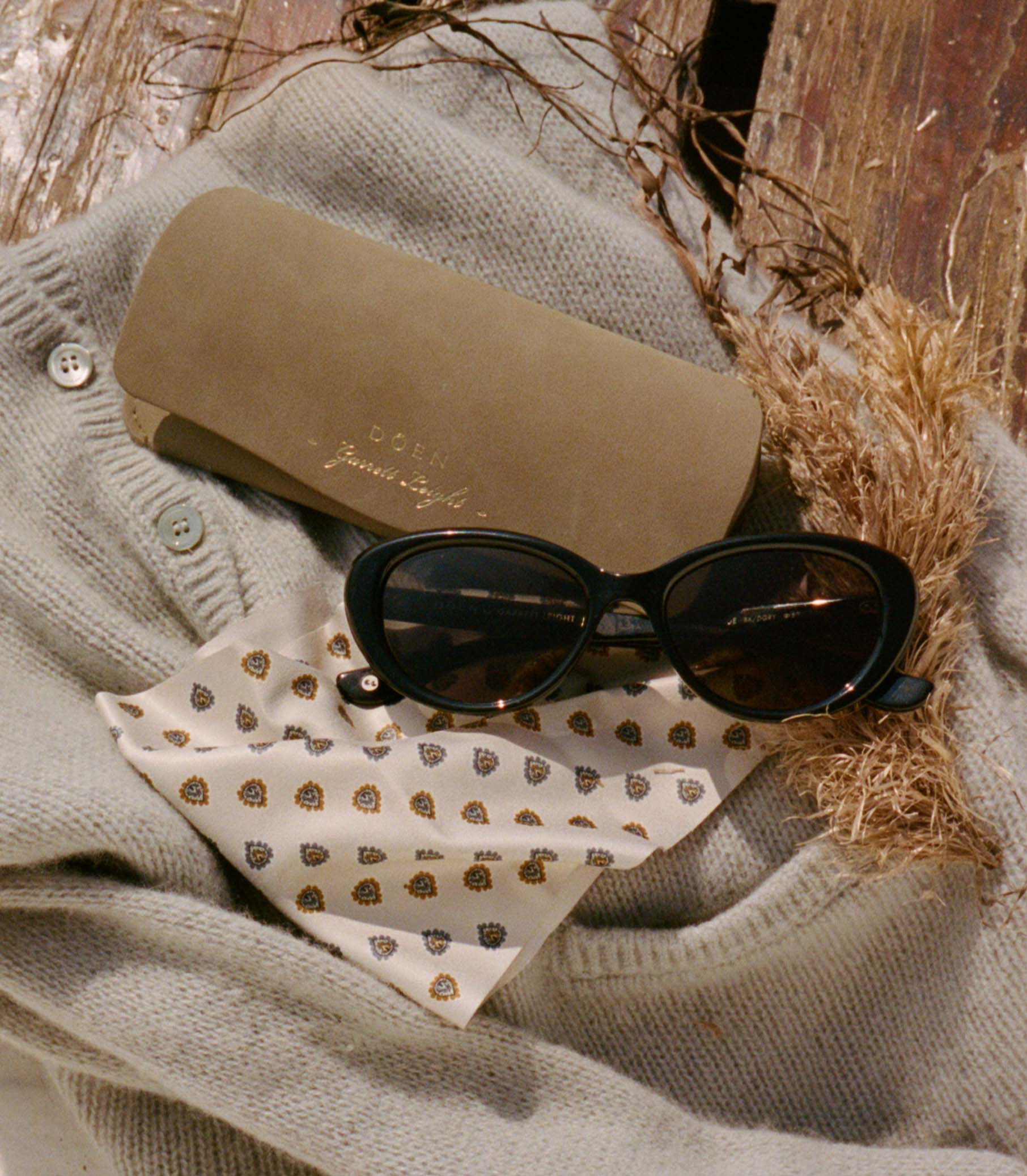 DÔEN BY GARRETT LEIGHT INGÉNUE SUNGLASSES -- BLACK - Image 7