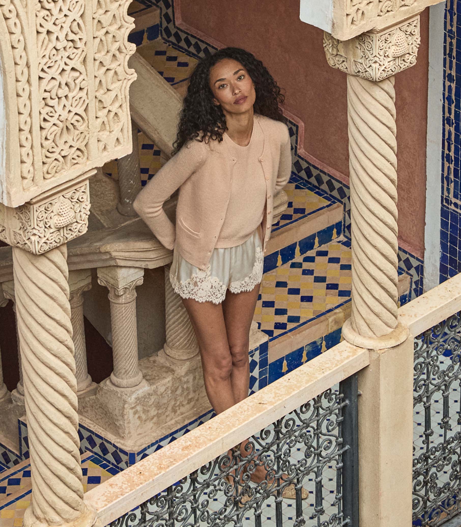 IONA SHORT -- SALT AND PEACH LACE - Image 3