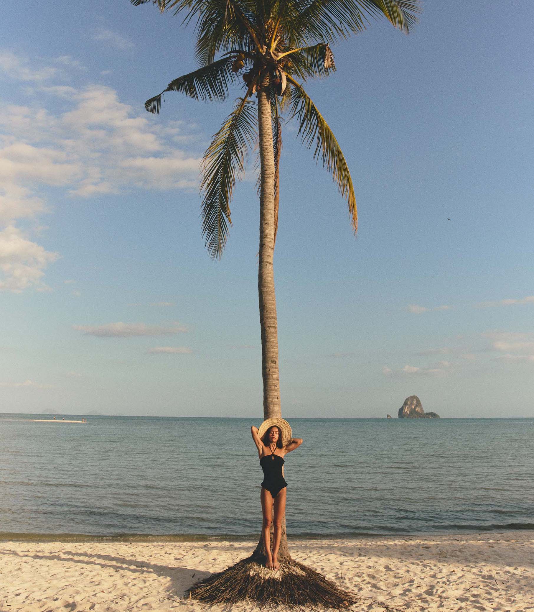 ISLA MAILLOT -- BLACK - Image 6