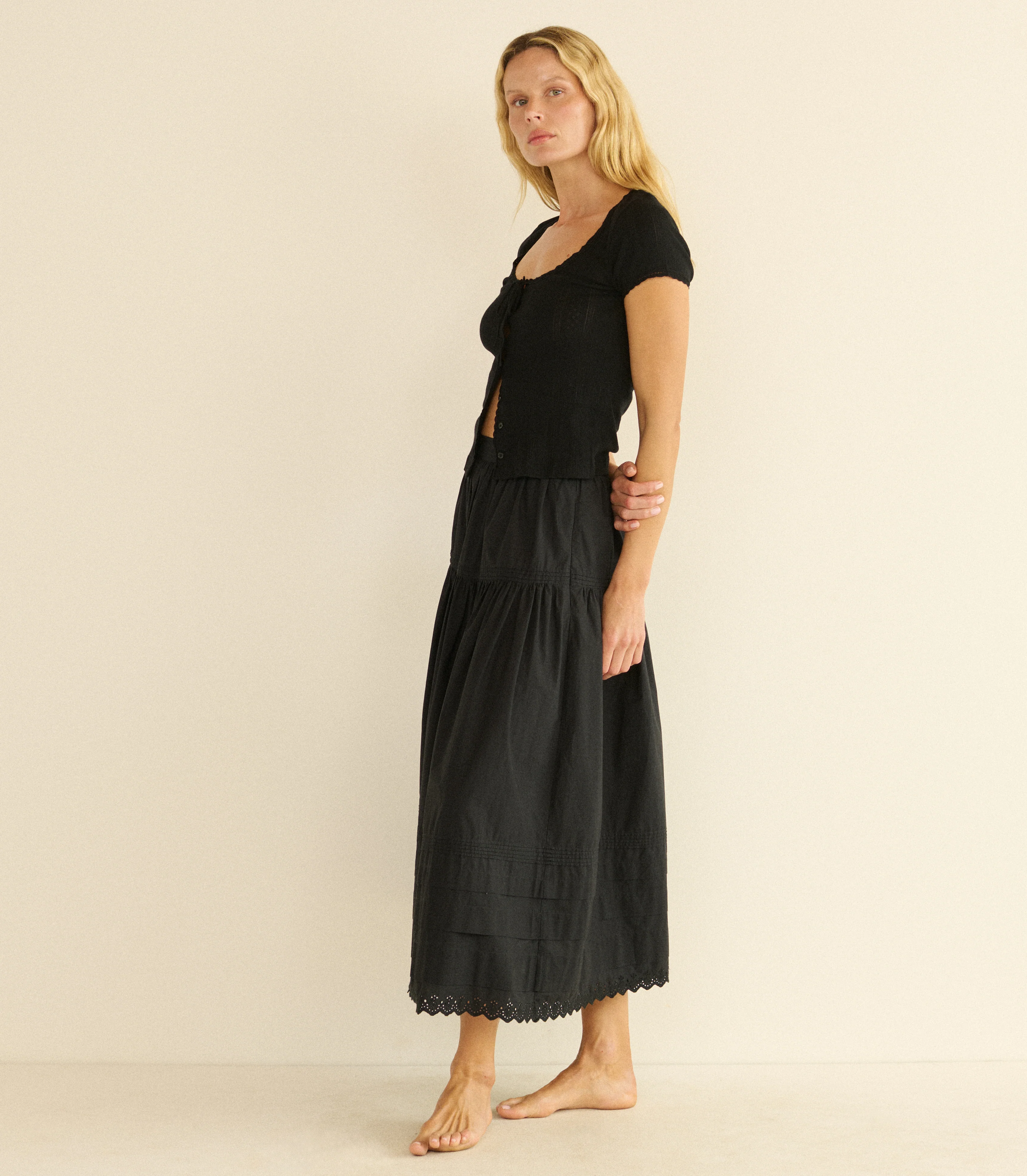 LARA TEE -- BLACK - Image 3