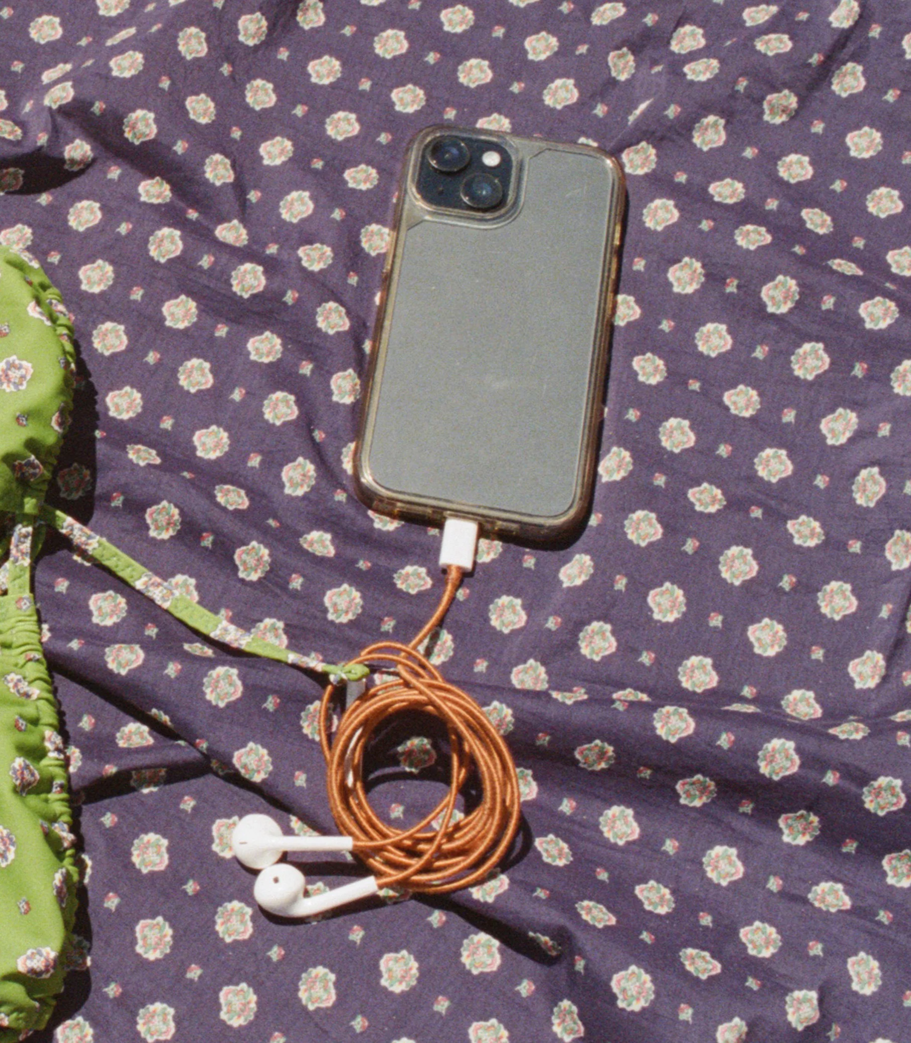 LE POM POM & DÔEN HEADPHONES -- COCONUT - Image 2