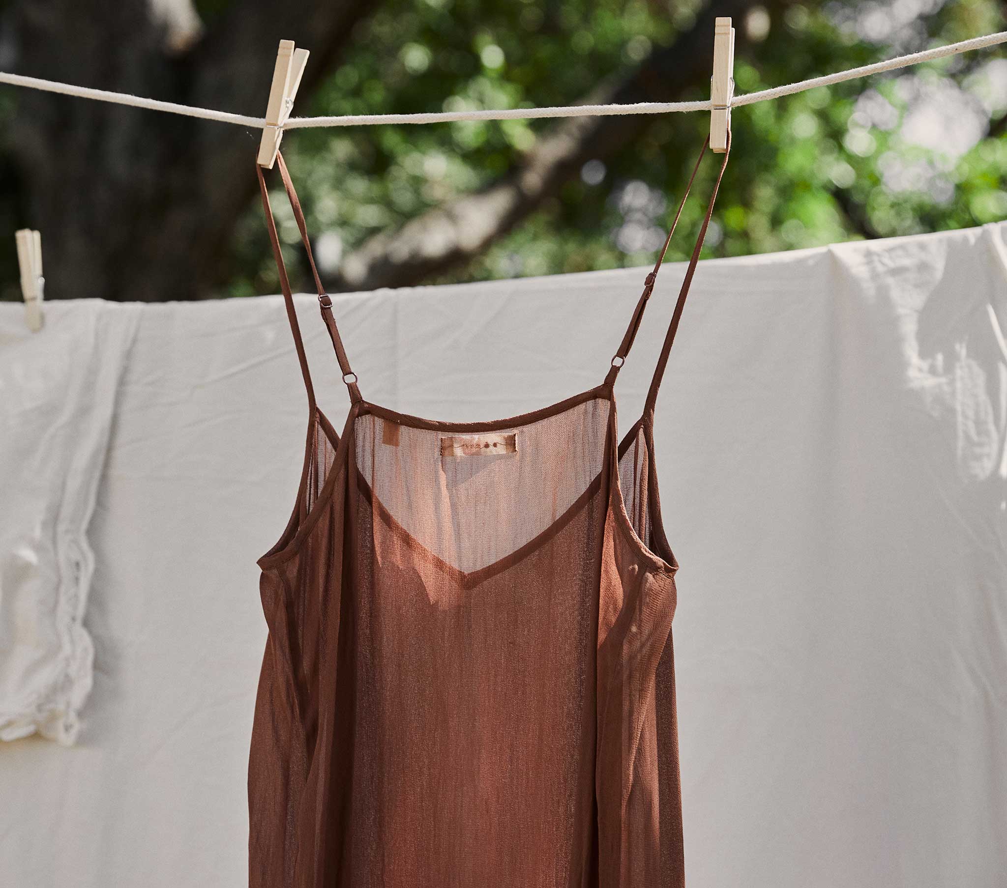 LONG DEEP V-NECK SLIP -- CAROB - Image 5