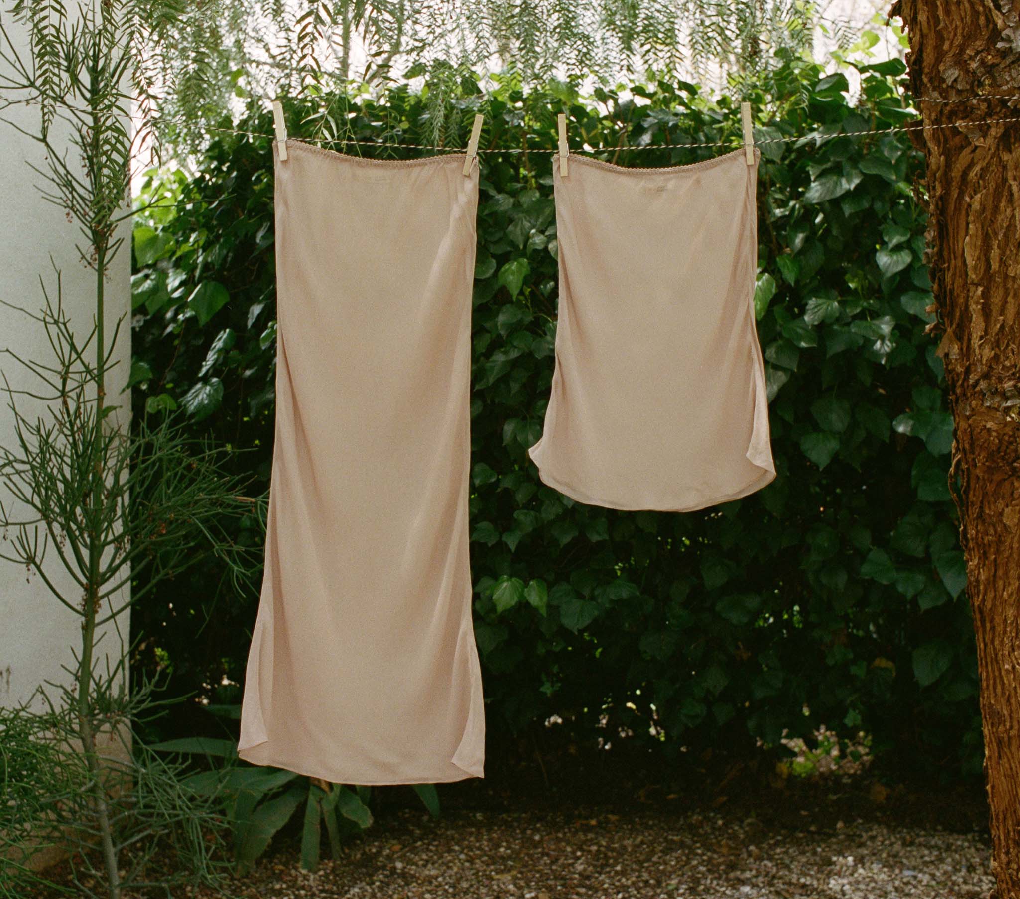 LONG SKIRT SLIP -- CONCH - Image 2