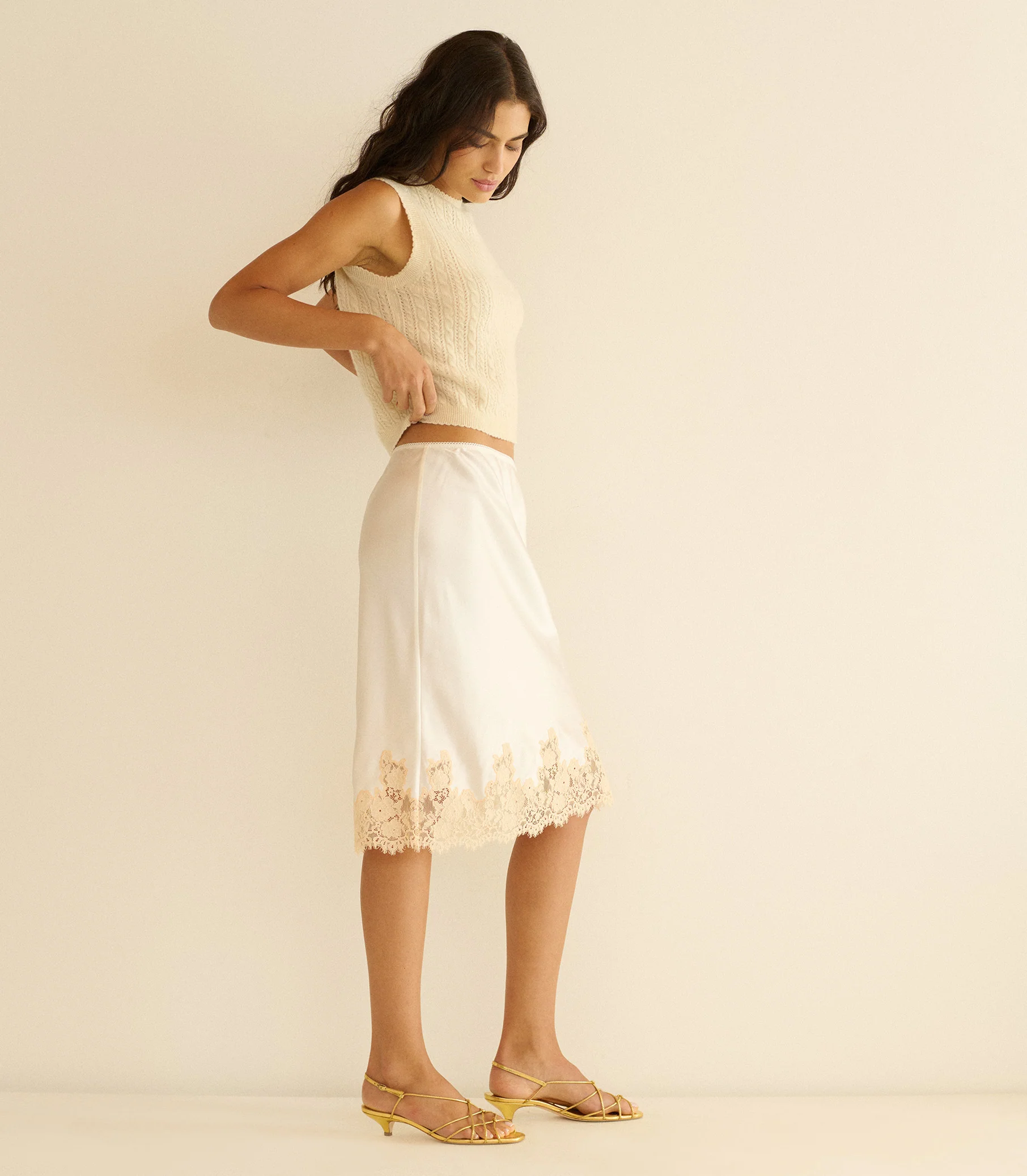 LOUDEN CASHMERE CABLE TOP -- DOGWOOD - Image 6