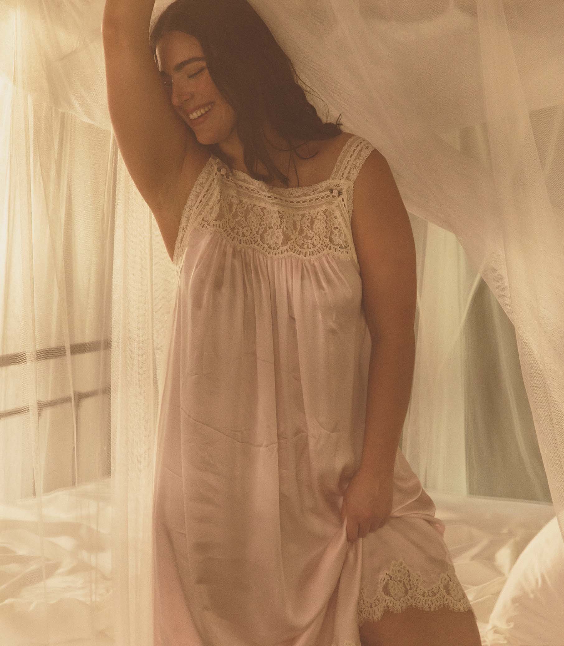 LUCIANE DRESS -- POWDER ROSE - Image 3