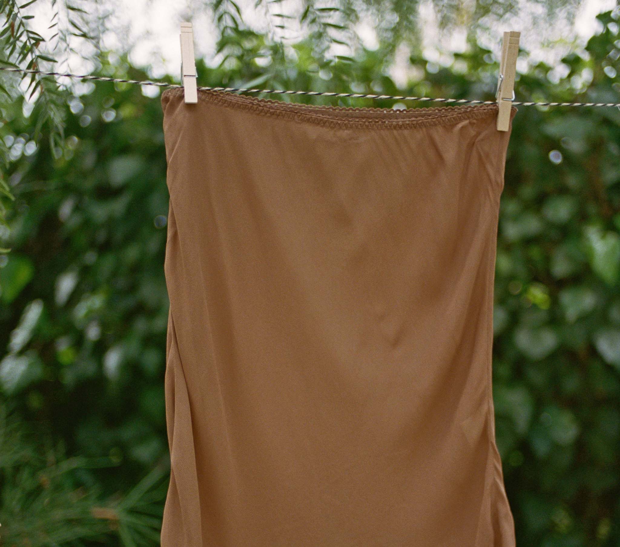 MINI SKIRT SLIP -- CAROB - Image 3