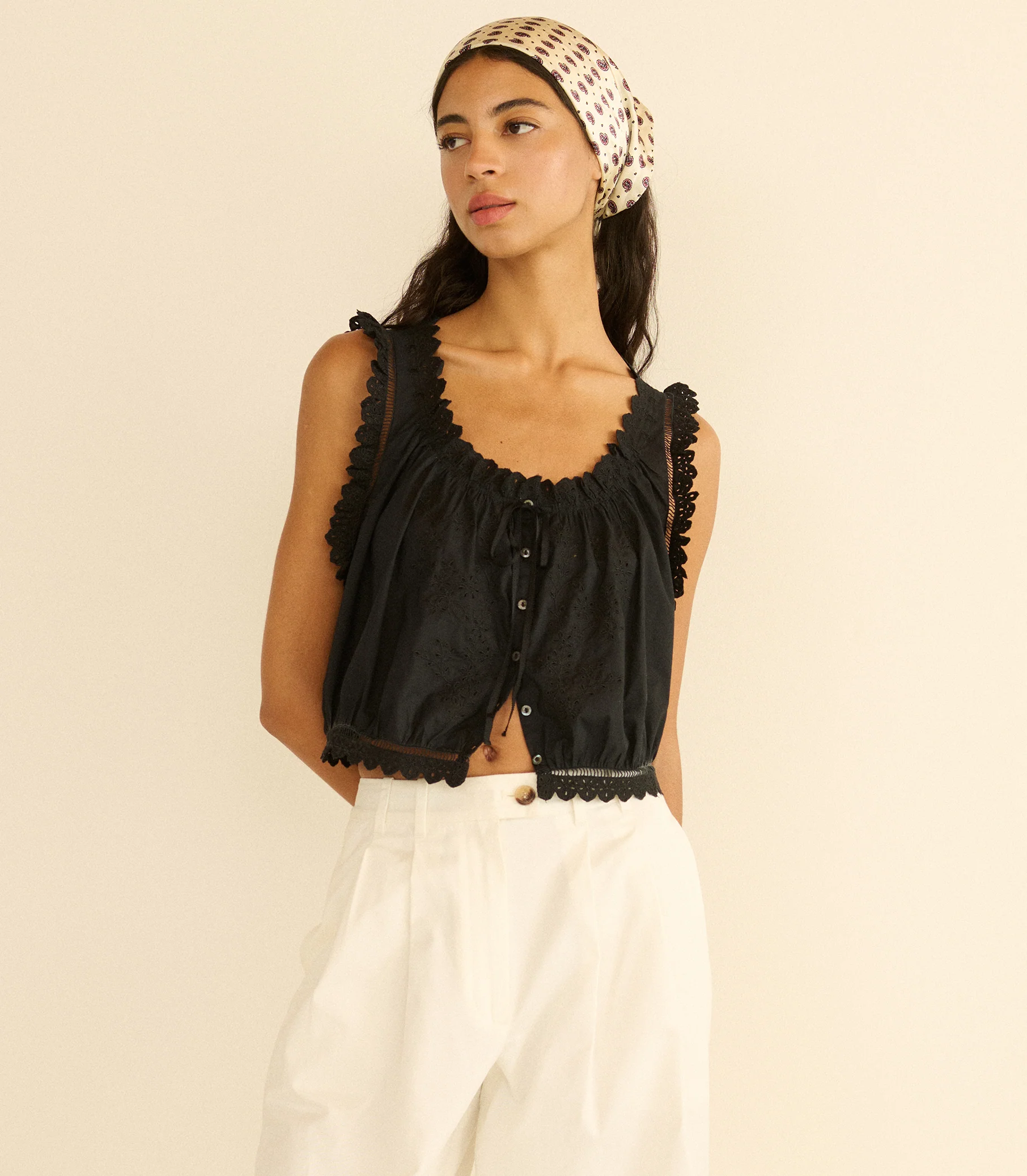 TRAVELER TOP -- BLACK - Image 4