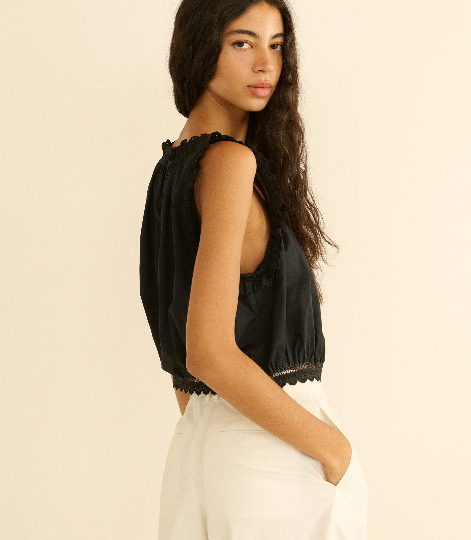 TRAVELER TOP -- BLACK - Image 5