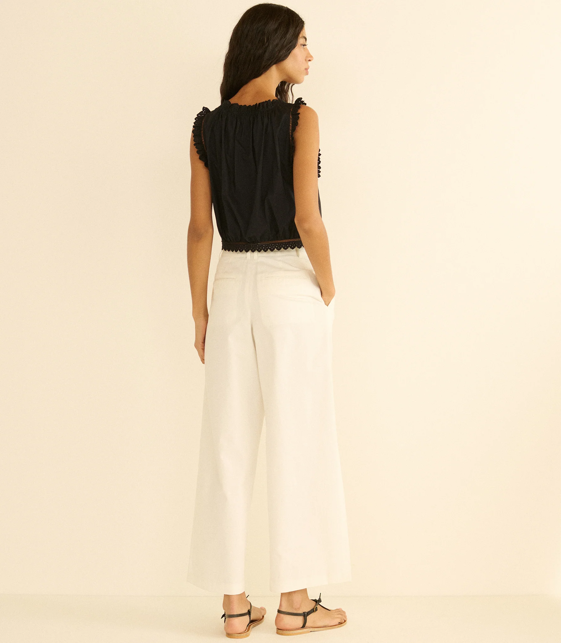 TRAVELER TOP -- BLACK - Image 6